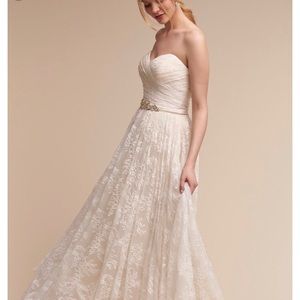 Wedding Dress - Anthropology Freesia in Ivory.